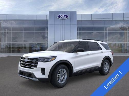 Star White Metallic Tri-Coat 2026 Ford Explorer Active