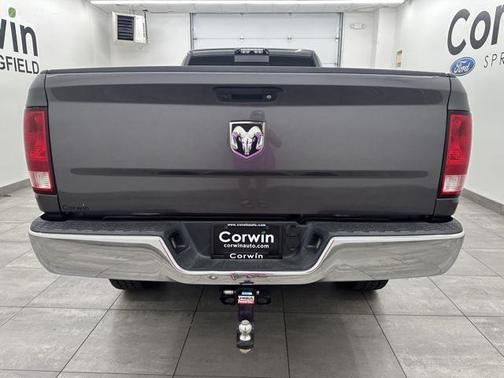 2018 RAM 2500 Big Horn Crew Cab 4x4 8' Box