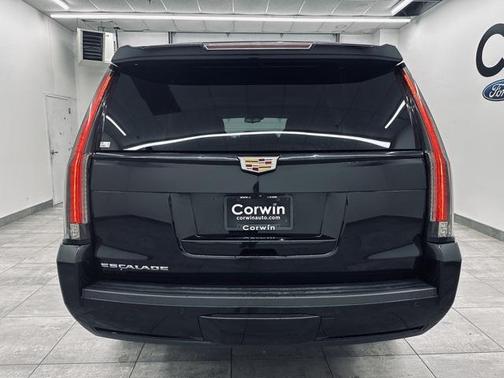 2020 Cadillac Escalade Premium Luxury