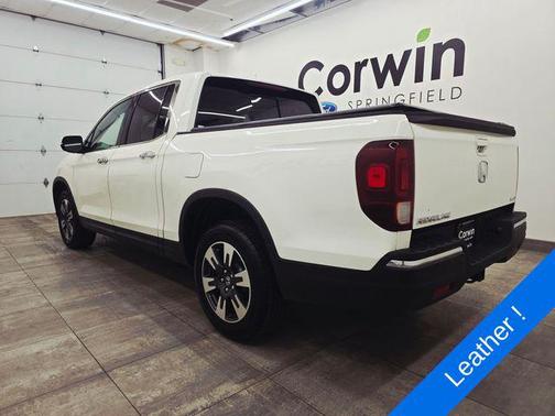 White Diamond Pearl 2017 Honda Ridgeline RTL-E