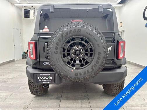 Shadow Black 2026 Ford Bronco Outer Banks
