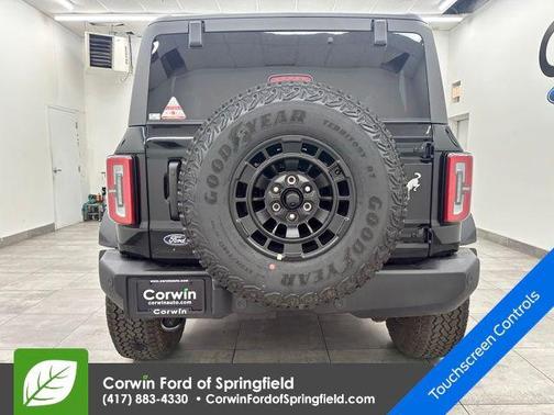 Shadow Black 2026 Ford Bronco Outer Banks