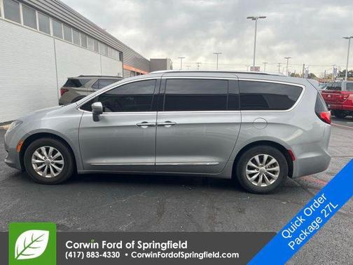 2018 Chrysler Pacifica Touring-L