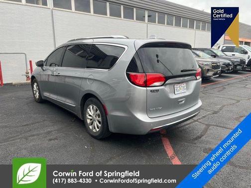 2018 Chrysler Pacifica Touring-L