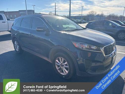 2019 Kia Sorento LX