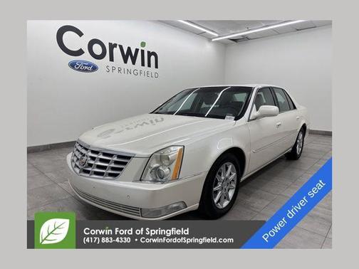 2011 Cadillac DTS Luxury Collection