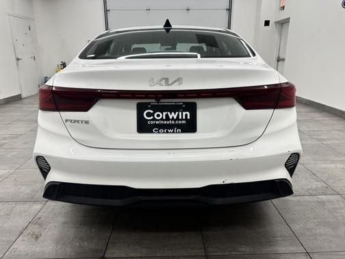 2022 Kia Forte LXS