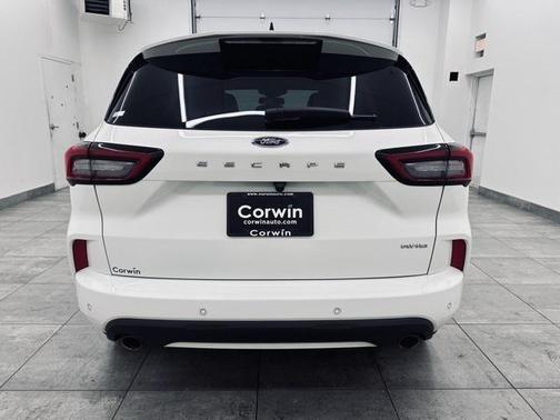 2023 Ford Escape ST-Line Elite