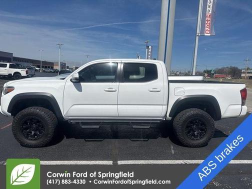 2017 Toyota Tacoma TRD Sport