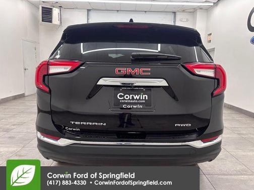 2024 GMC Terrain SLT