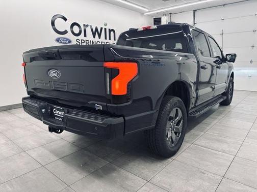 2025 Ford F-150 Lightning Flash