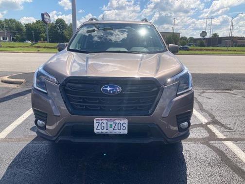 2023 Subaru Forester Premium