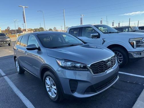 2020 Kia Sorento LX