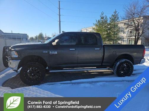 2017 RAM 2500 Big Horn Crew Cab 4x4 6'4' Box