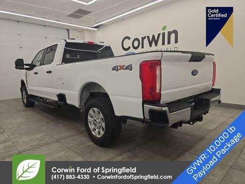 Oxford White 2024 Ford F-250 XLT