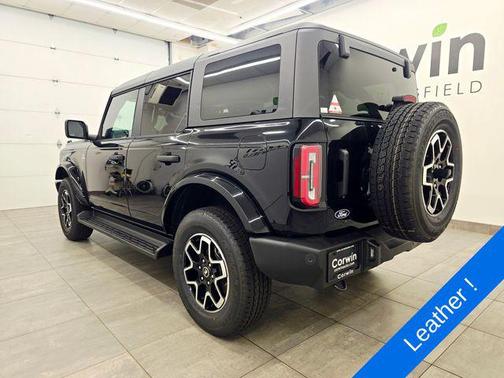Shadow Black 2026 Ford Bronco Outer Banks