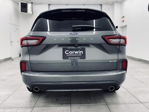 2024 Ford Escape ST-Line Elite