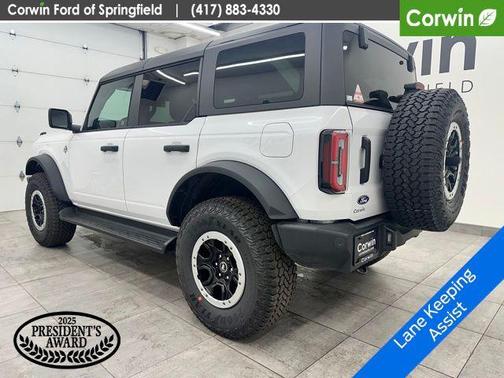Oxford White 2026 Ford Bronco Outer Banks