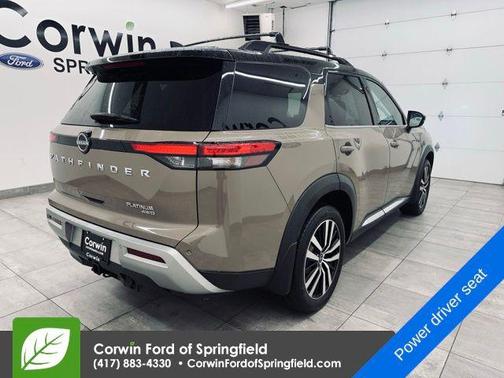 2023 Nissan Pathfinder Platinum 4WD
