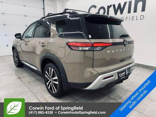 2023 Nissan Pathfinder Platinum 4WD