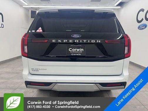Oxford White 2026 Ford Expedition Platinum