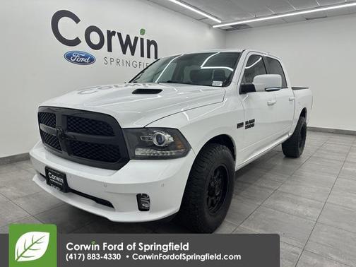 2017 RAM 1500 Night Crew Cab 4x4 5'7' Box