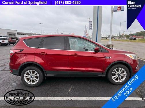 Ruby Red Metallic Tinted Clearcoat 2017 Ford Escape SE