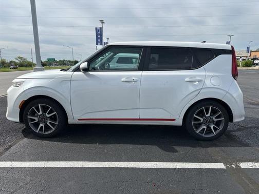 2022 Kia Soul GT-Line
