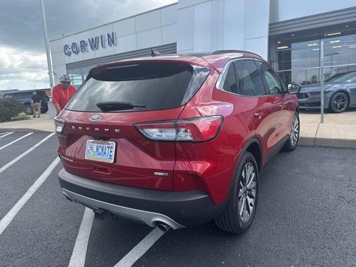 2020 Ford Escape Titanium