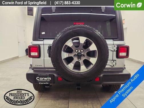 Billet Silver Metallic Clearcoat 2018 Jeep Wrangler Unlimited Sahara