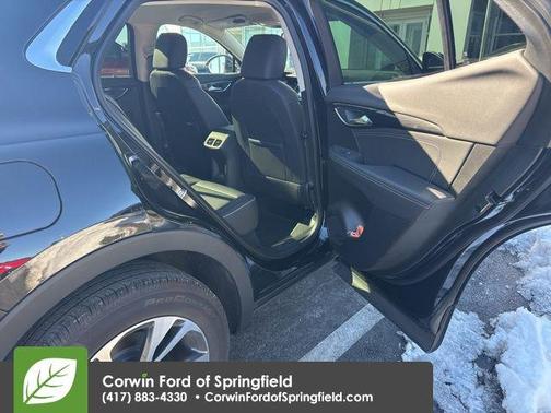 2023 Buick Envision Essence AWD