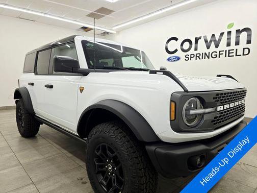 Oxford White 2026 Ford Bronco Badlands
