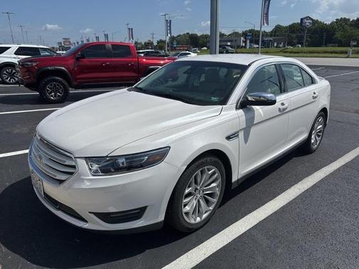 2017 Ford Taurus Limited
