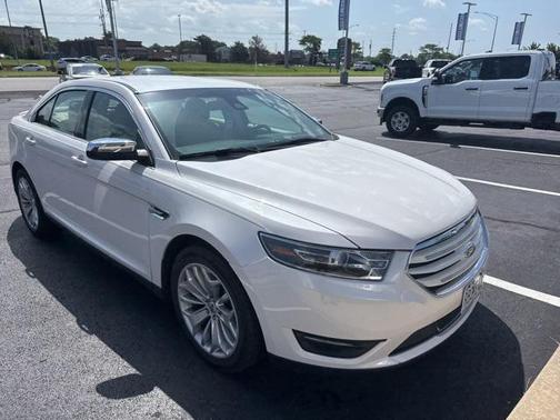 2017 Ford Taurus Limited