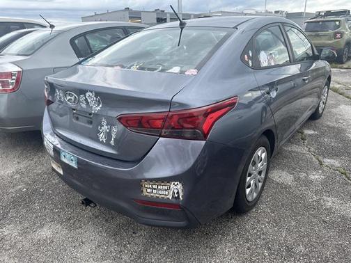 2020 Hyundai Accent SE