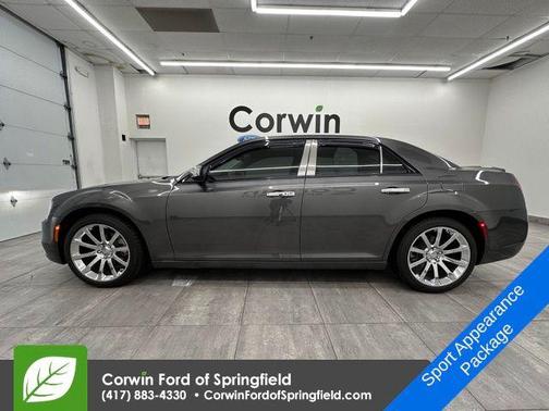 2022 Chrysler 300 Touring