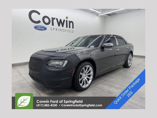 2022 Chrysler 300 Touring