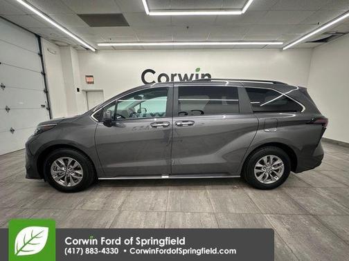 2025 Toyota Sienna XLE