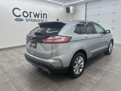2023 Ford Edge Titanium