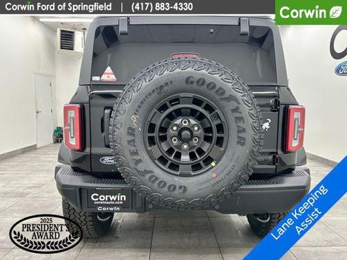 Shadow Black 2026 Ford Bronco Badlands