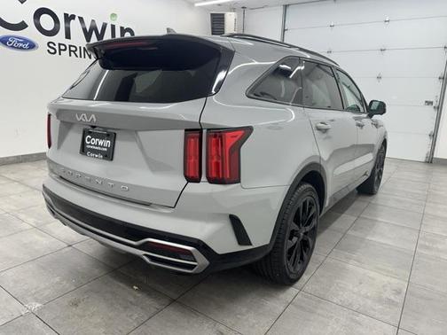 2022 Kia Sorento SX