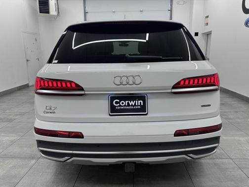 2021 Audi Q7 55 Premium Plus