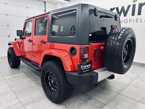 2012 Jeep Wrangler Unlimited Sahara
