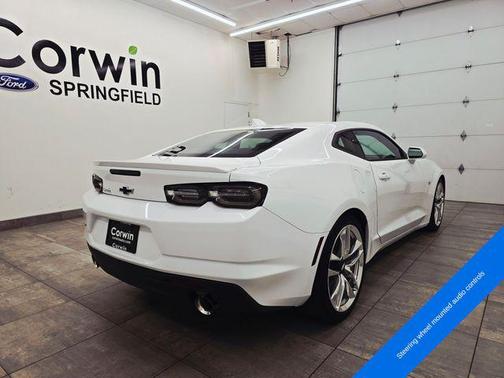 Summit White 2022 Chevrolet Camaro 1LT