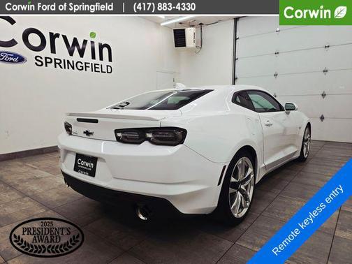 Summit White 2022 Chevrolet Camaro 1LT