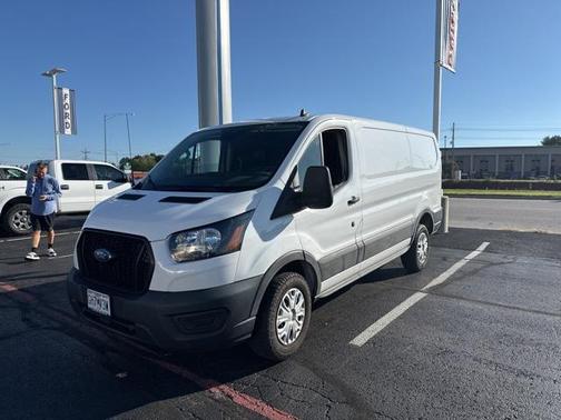 2021 Ford Transit-250 Base