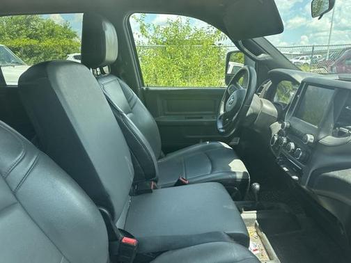 2024 RAM 2500 Tradesman Crew Cab 4x4 6'4' Box