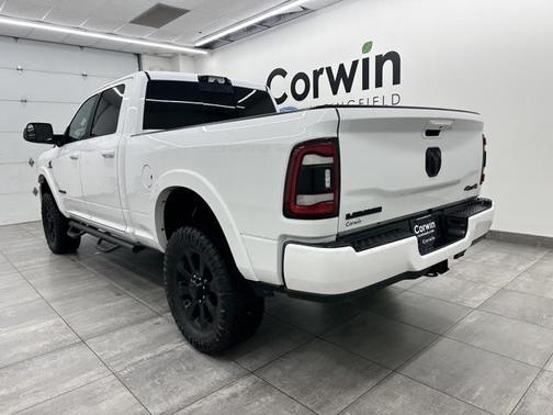 2021 RAM 2500 Laramie Crew Cab 4x4 6'4' Box