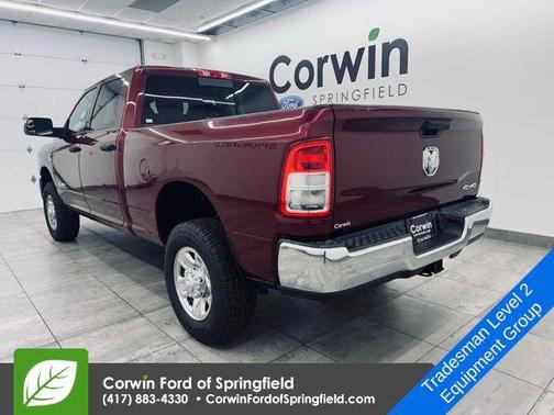 2022 RAM 2500 Tradesman Crew Cab 4x4 6'4' Box