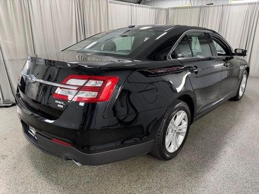 Shadow Black 2018 Ford Taurus SEL